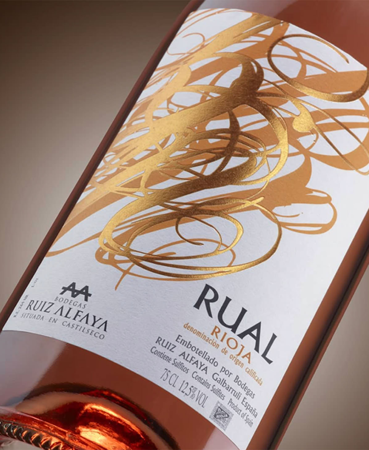 Etiquetas impresas para Bodegas Ruiz Alfaya, por Viela Artes Gráficas